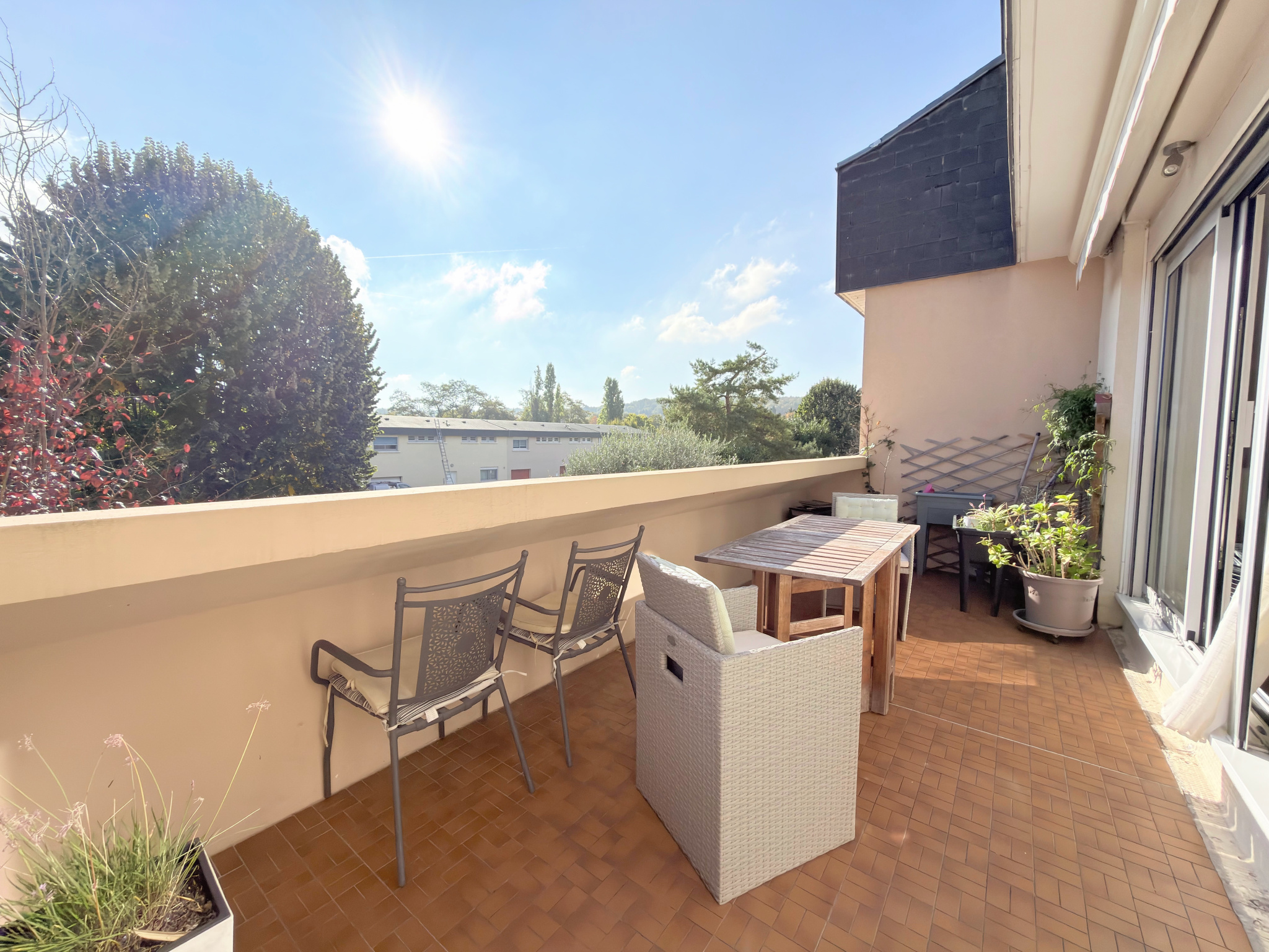 Appartement 4 pièces avec terrasse et box - 7