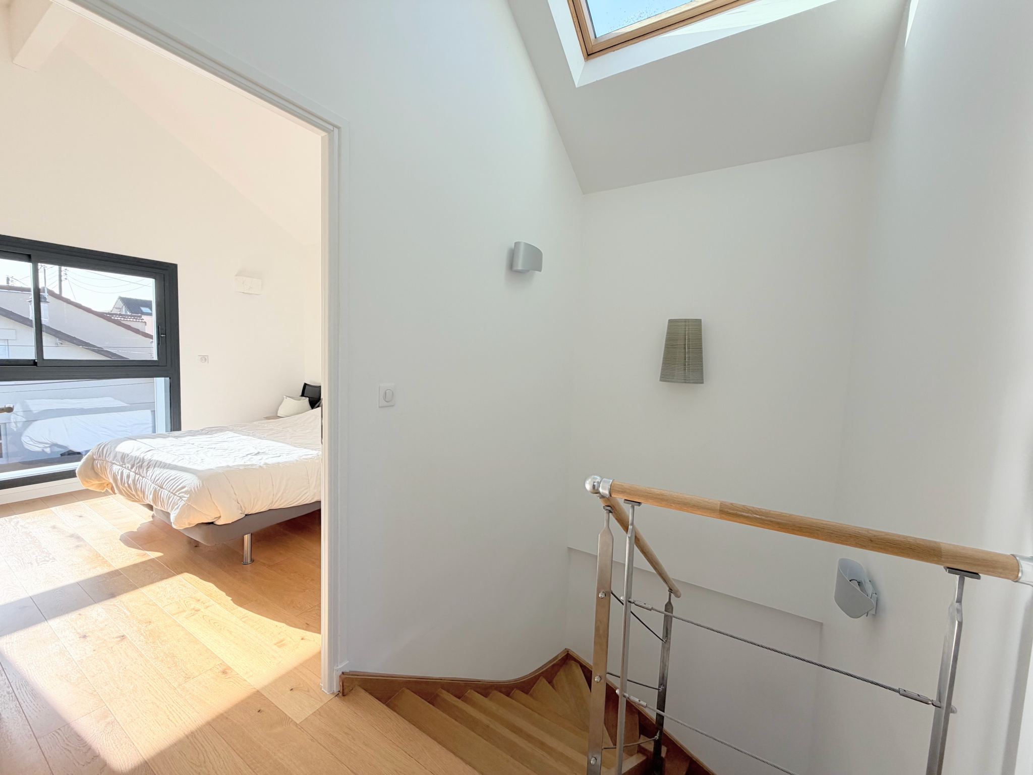 MAISON ENTRE CENTRE-VILLE ET RER A - PARCELLE DE 602 m2 - 23