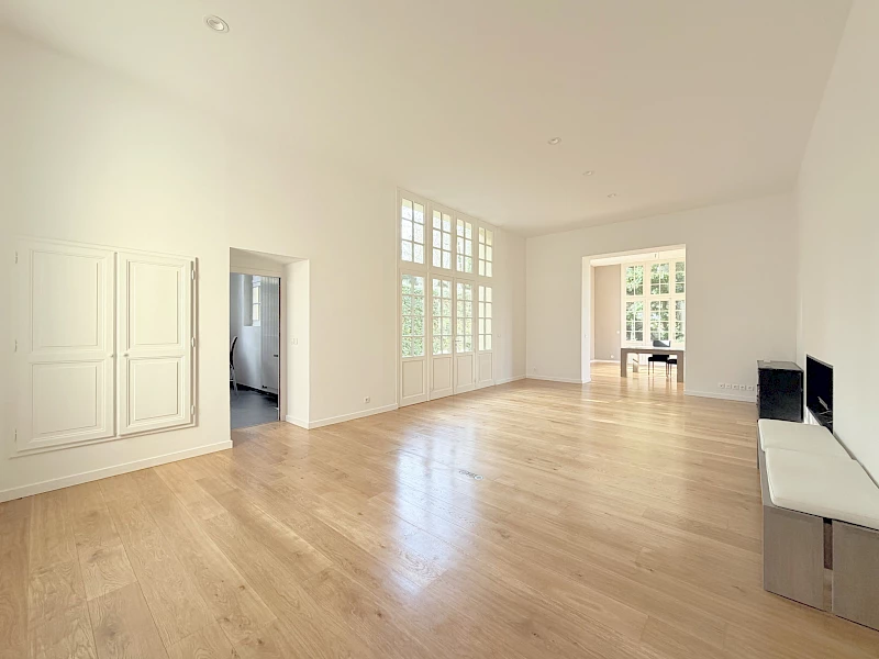 Demeure de 412 m2 habitables, parcelle de 3 000 m2   Parc de la Malmaison