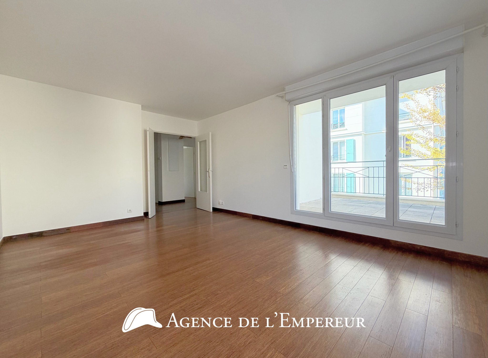 2 pièces de 49 m2 avec terrasse, parking et cave. - 7