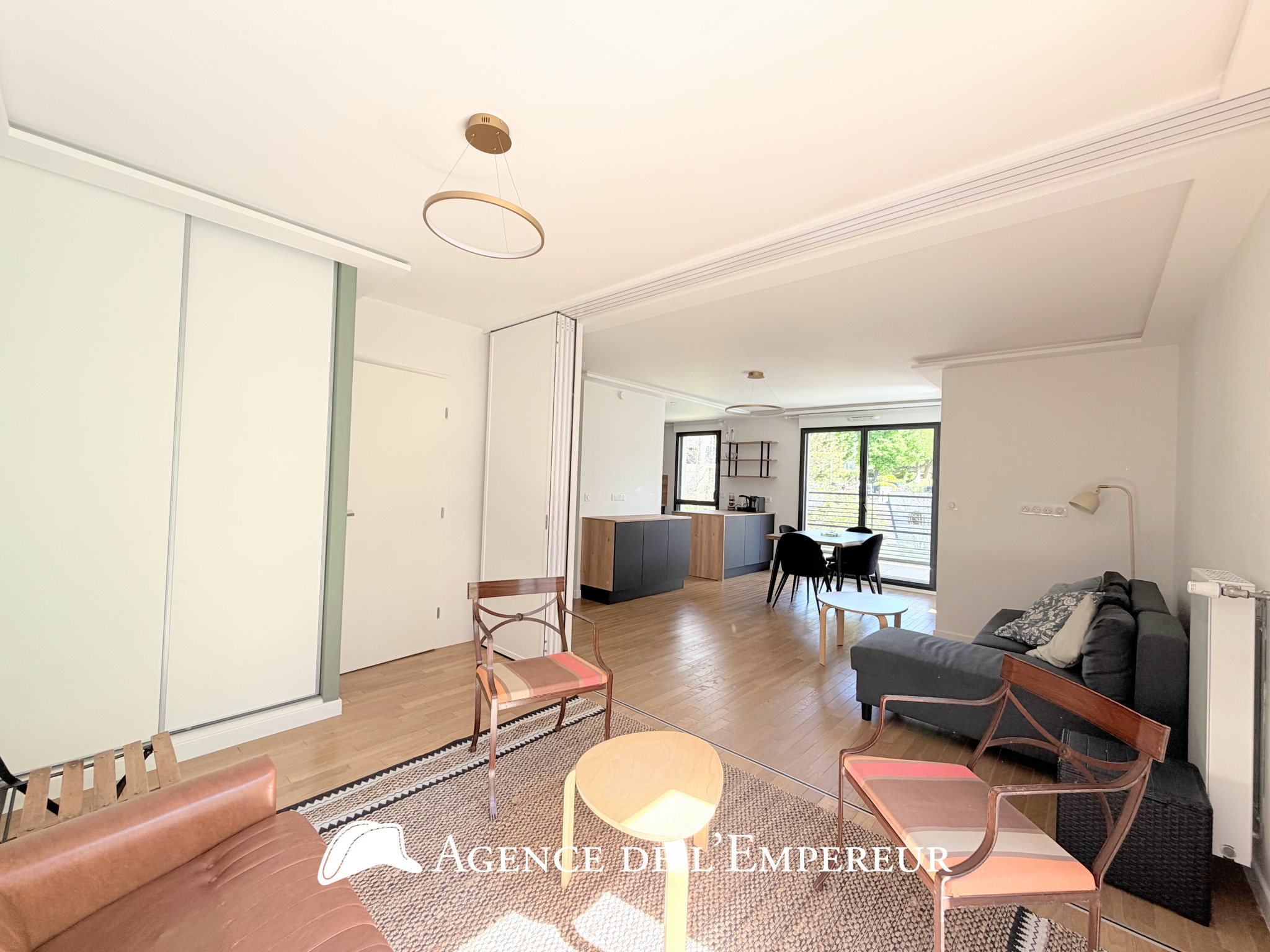 Magnifique 4 pièces de 80 m2 en location non meublée, parking et cave - 10