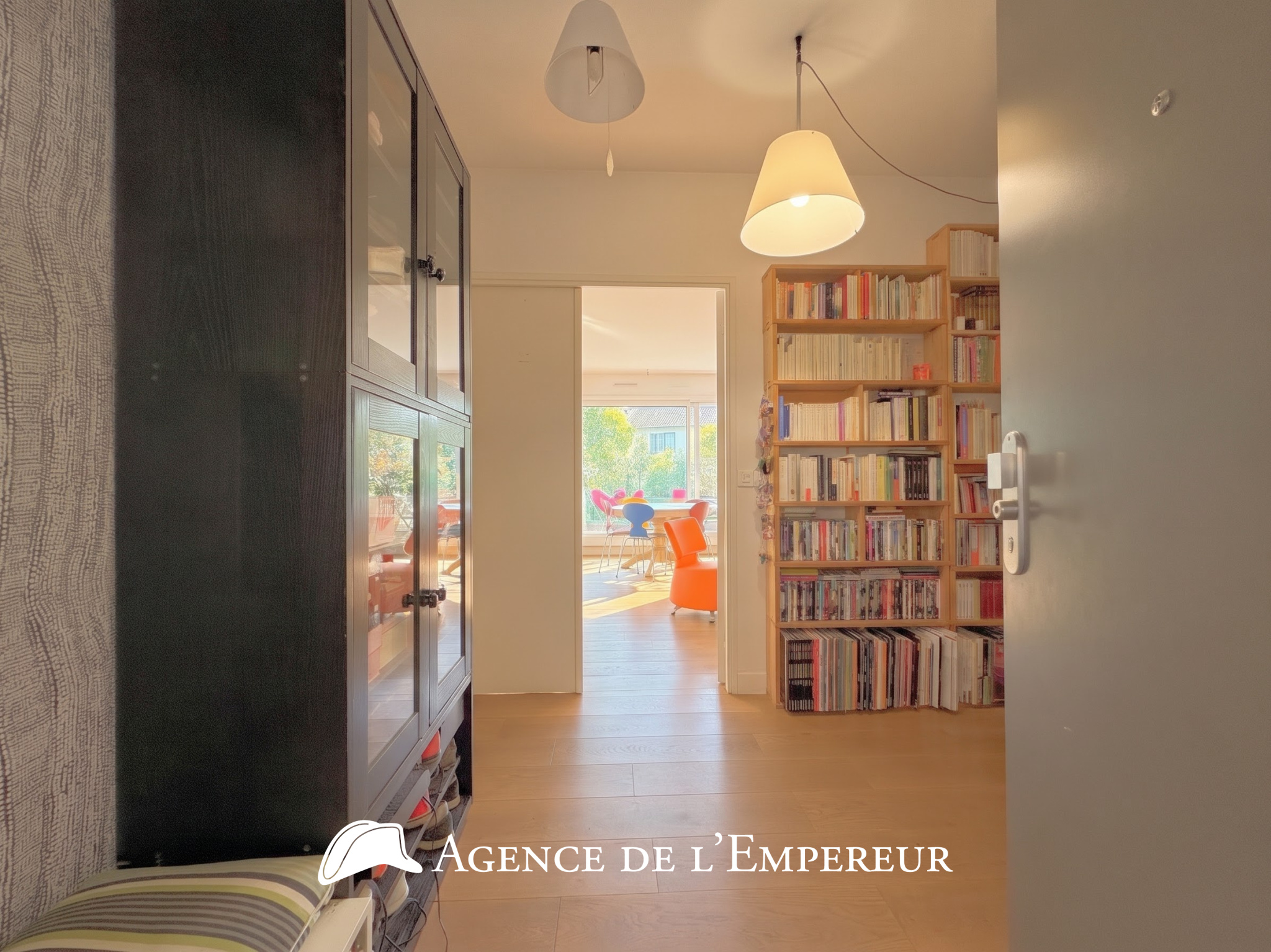 Appartement 5 P - 3 CH (possible 4) - 112 m2 Carrez - Jardin et terrasse - Résidence ' Les Terrasses de Rueil - 22