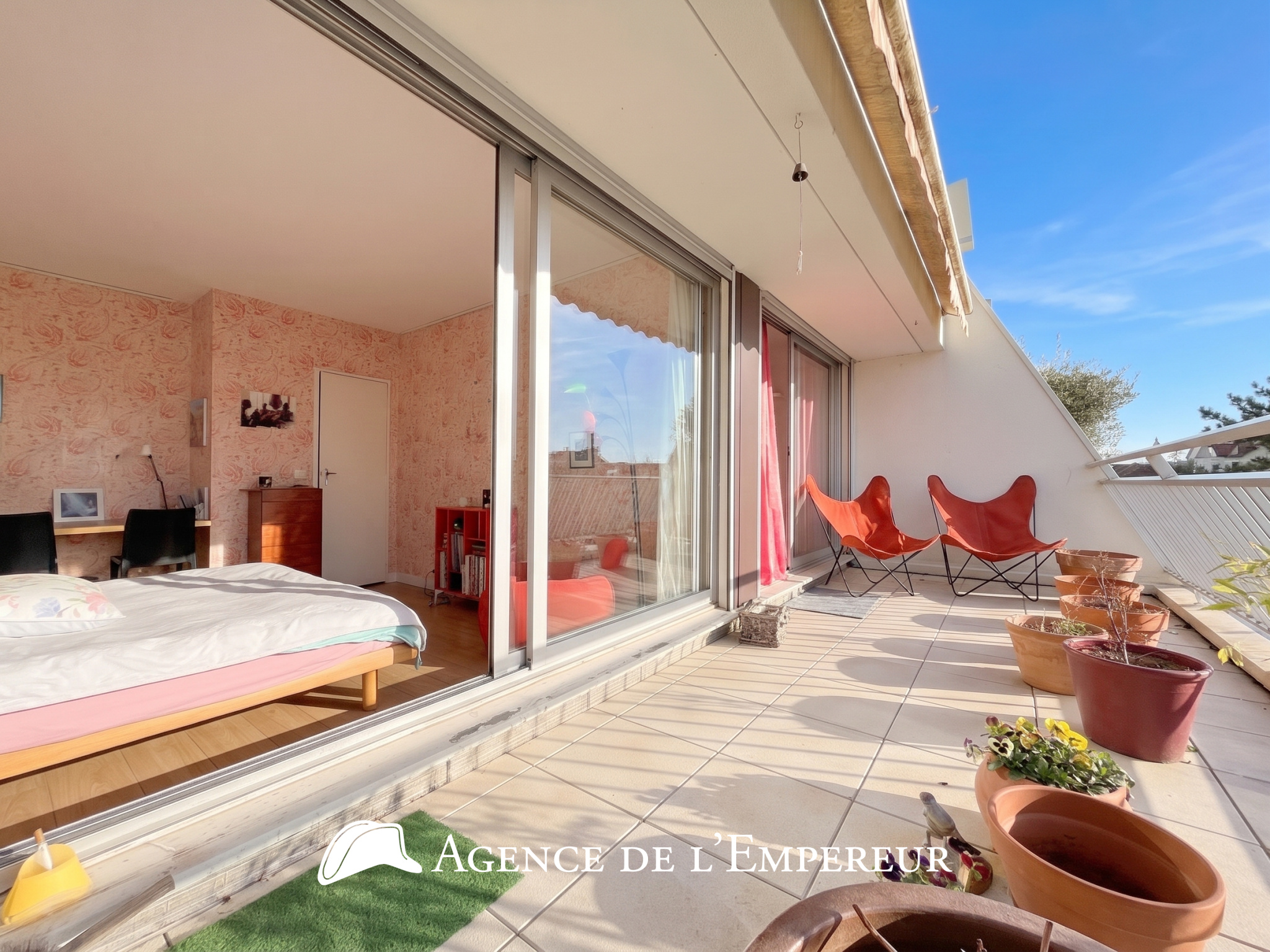 Appartement 5 P - 3 CH (possible 4) - 112 m2 Carrez - Jardin et terrasse - Résidence ' Les Terrasses de Rueil - 3