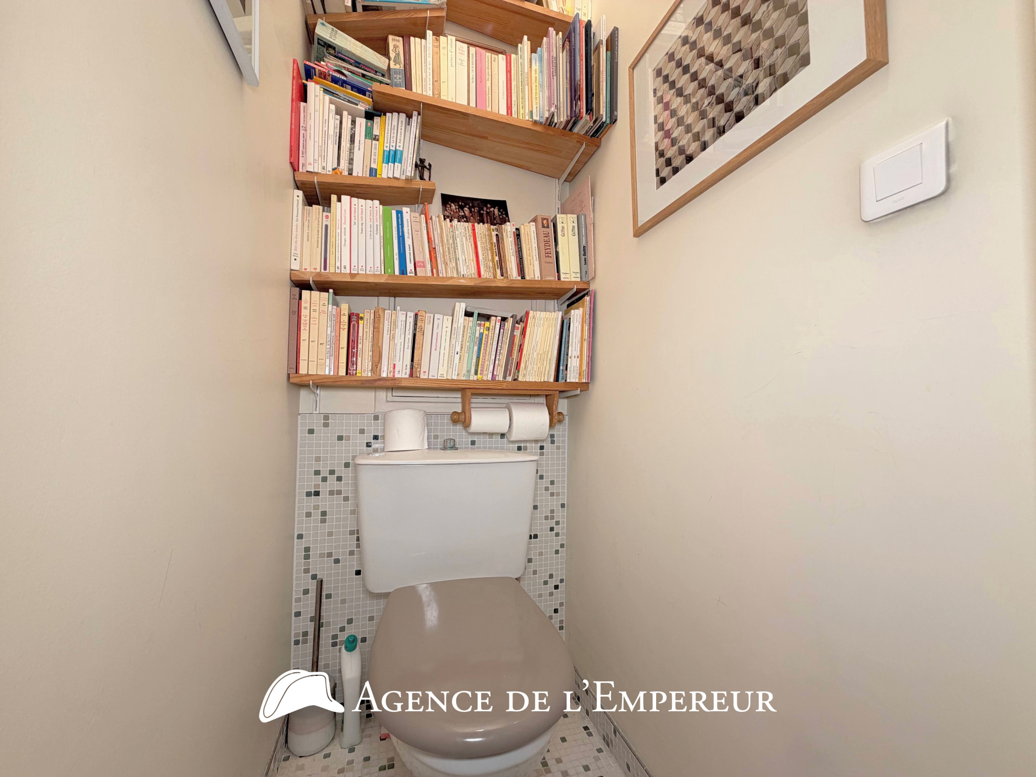 Appartement 5 P - 3 CH (possible 4) - 112 m2 Carrez - Jardin et terrasse - Résidence ' Les Terrasses de Rueil - 25