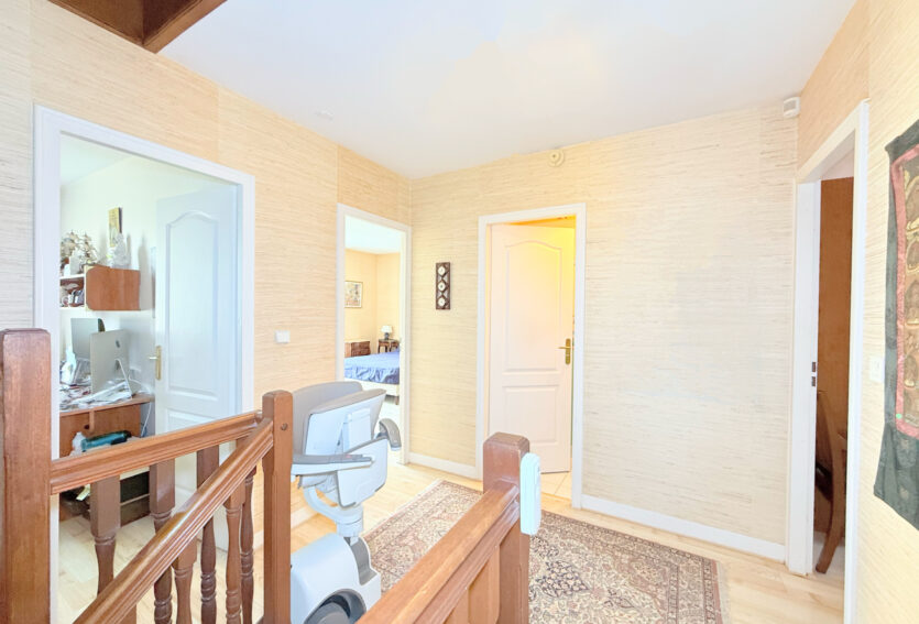 Maison 160 m2 avec jardin Sud/Ouest dans le domaine recherché de l’Impératrice, Rueil-Malmaison