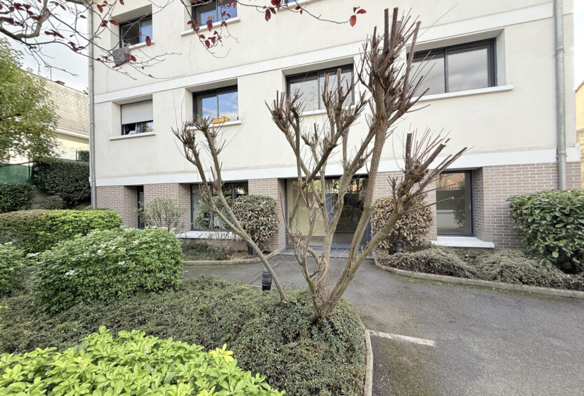 Rueil limite Suresnes