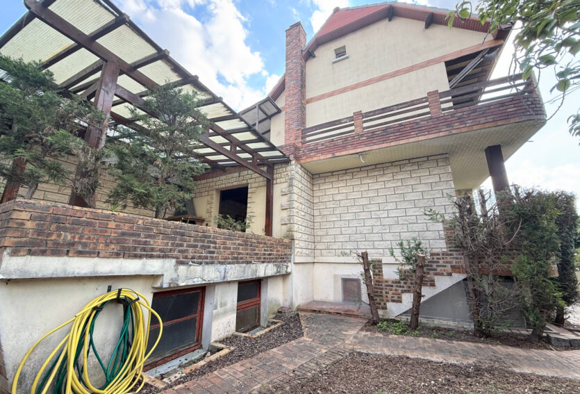 MAISON 8 PIÈCES – PLATEAU RUEIL