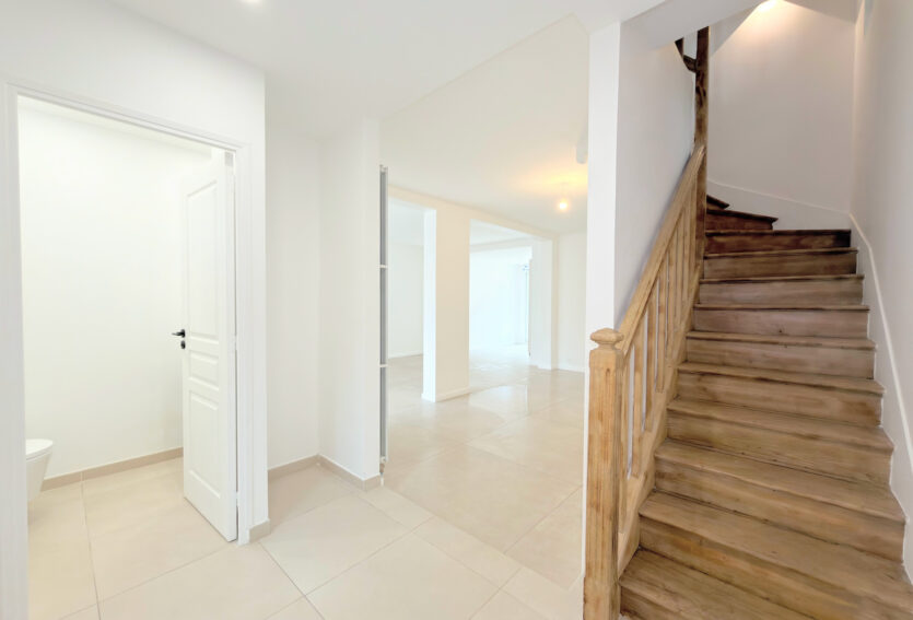 Maison familiale 5 chambres – jardin – 3 box – Rueil Malmaison