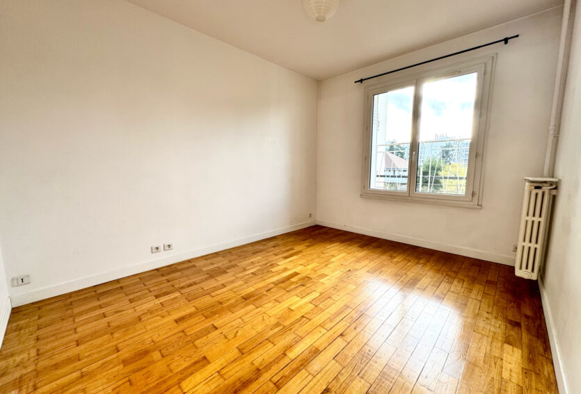 Appartement lumineux de 4 pièces   Hyper-centre de Rueil-Malmaison