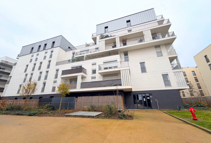Studio meublé avec terrasse et jardin à Rueil-Malmaison