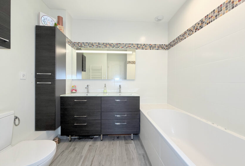 Maison 170 m2 avec jardin Domaine recherché à Rueil