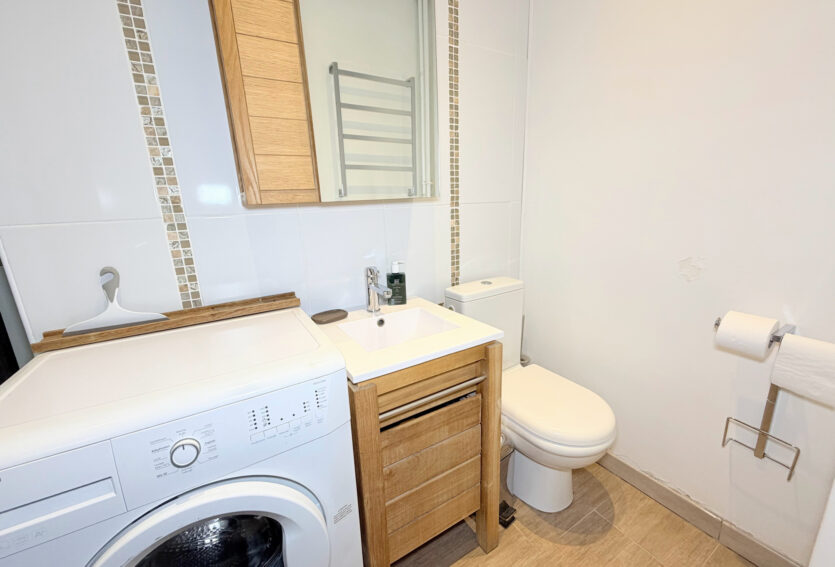 T1 LOCATION 28,82 m2, loué meublé avec parking et cave