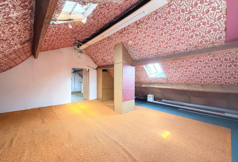 MAISON 8 PIÈCES – PLATEAU RUEIL