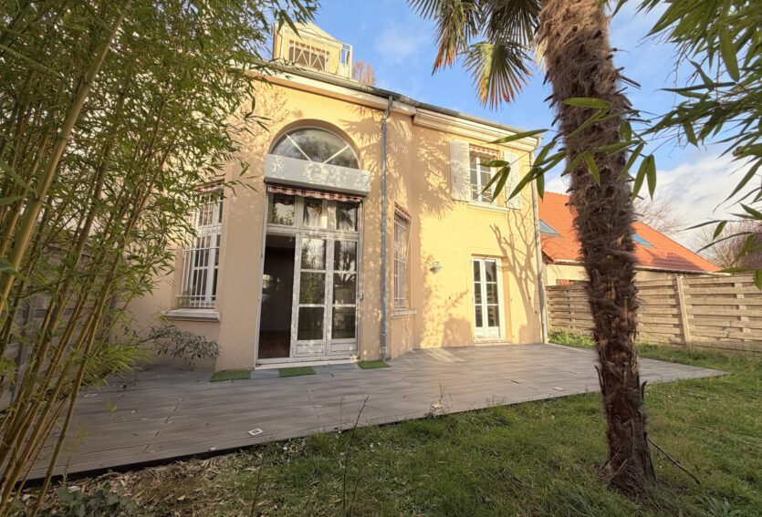 MAISON FAMILIALE AU CALME RUEIL-MALMAISON