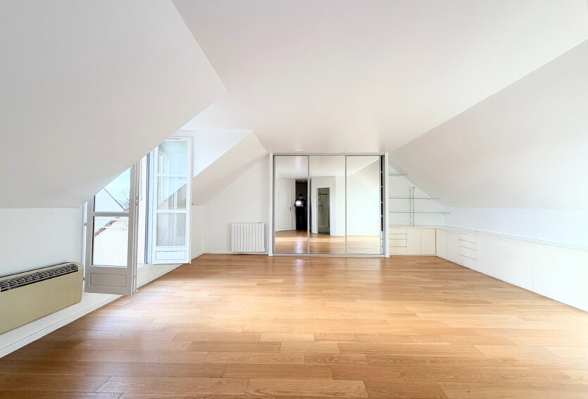 MAISON FAMILIALE AU CALME RUEIL-MALMAISON