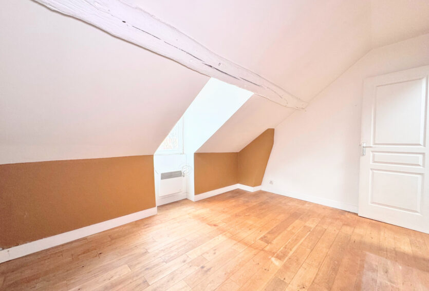 MAISON DE VILLE 2 CHAMBRES CŒUR DE VILLE