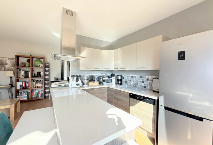 Appartement 4 pièces avec terrasse et box