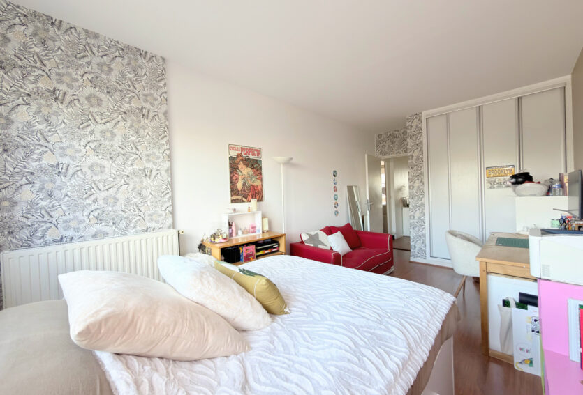 Appartement 4 pièces avec terrasse et box