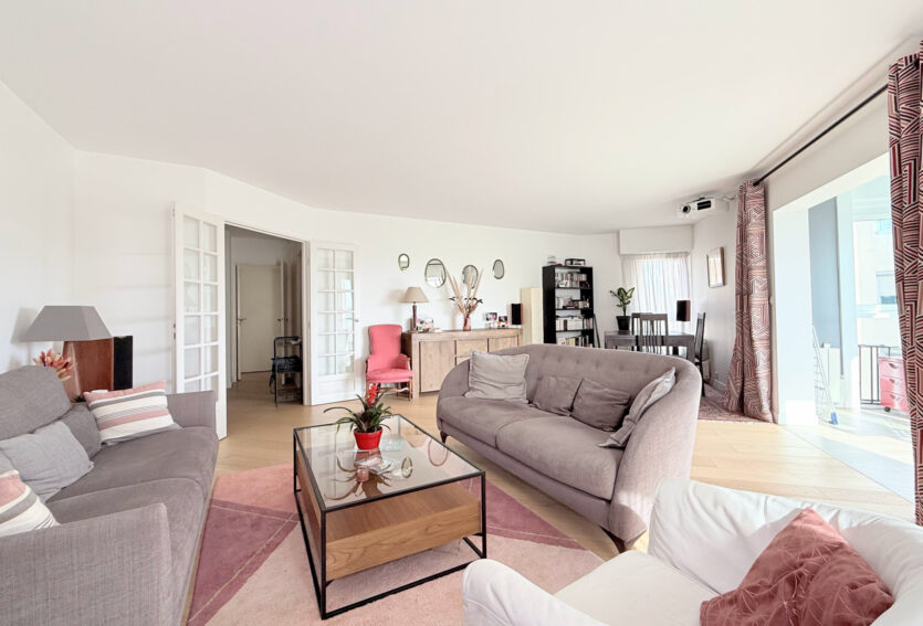 Appartement 116.3 m2 Puteaux limite Suresnes