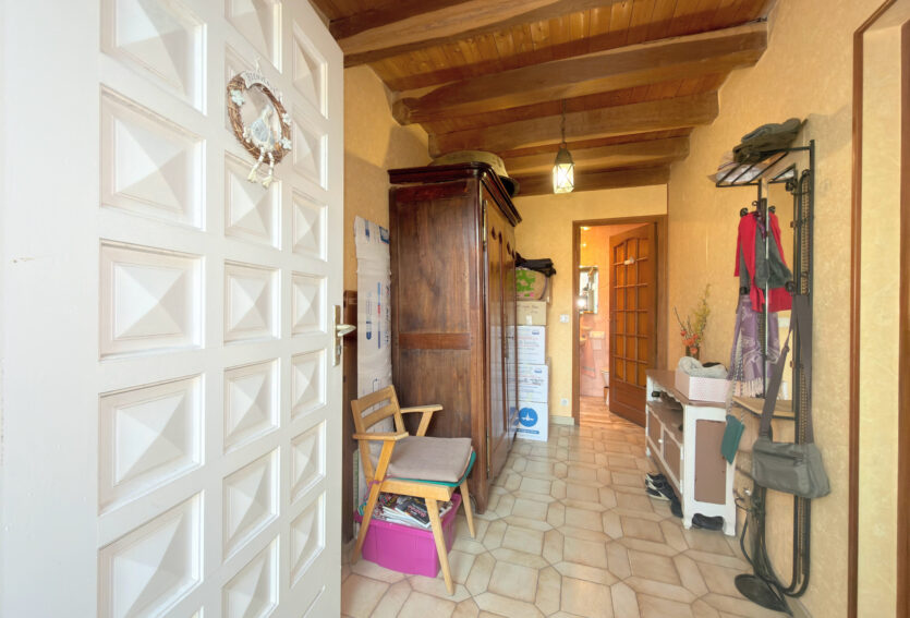 MAISON 4 CHAMBRES AU CALME À PROXIMITÉ DE LA PLACE BESCHE