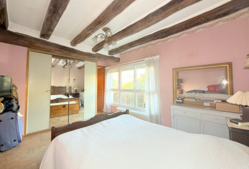 MAISON 4 CHAMBRES AU CALME À PROXIMITÉ DE LA PLACE BESCHE