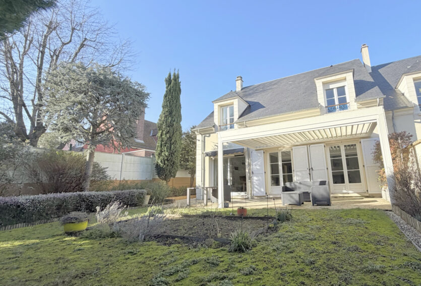 Maison Buzenval DPE C, 4 chambres, jardin, garage et sous-sol