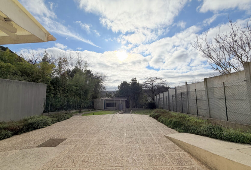 Maison limite Suresnes Parcelle 367 m2