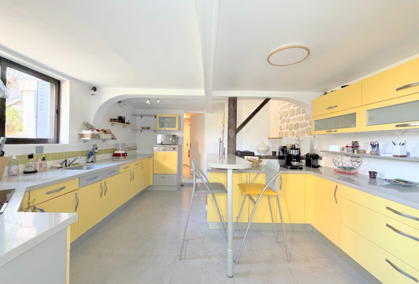 MAISON ENTRE CENTRE-VILLE ET RER A – PARCELLE DE 602 m2