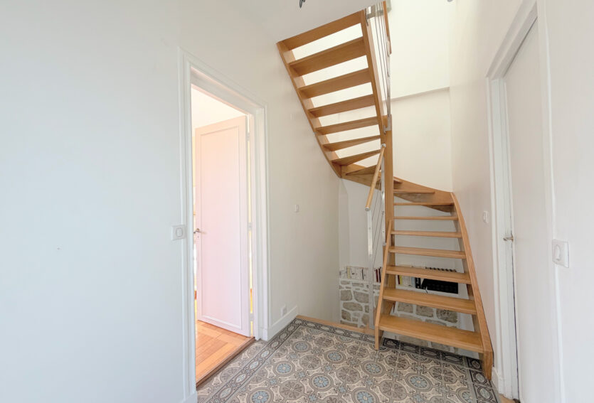 MAISON ENTRE CENTRE-VILLE ET RER A – PARCELLE DE 602 m2