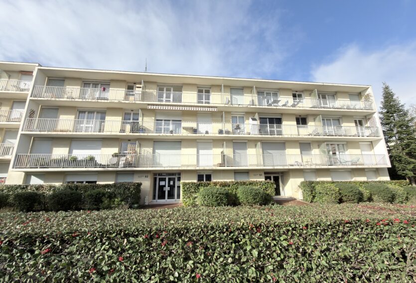 Lumineux 3 pièces – 63 m2 – 3e et dernier étage – Cave et parking