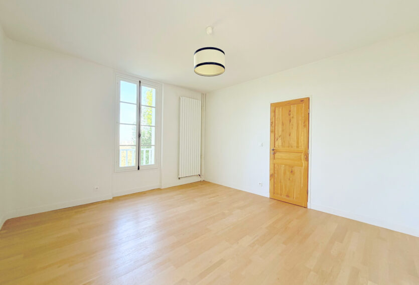 Demeure de 412 m2 habitables, parcelle de 3 000 m2 Parc de la Malmaison