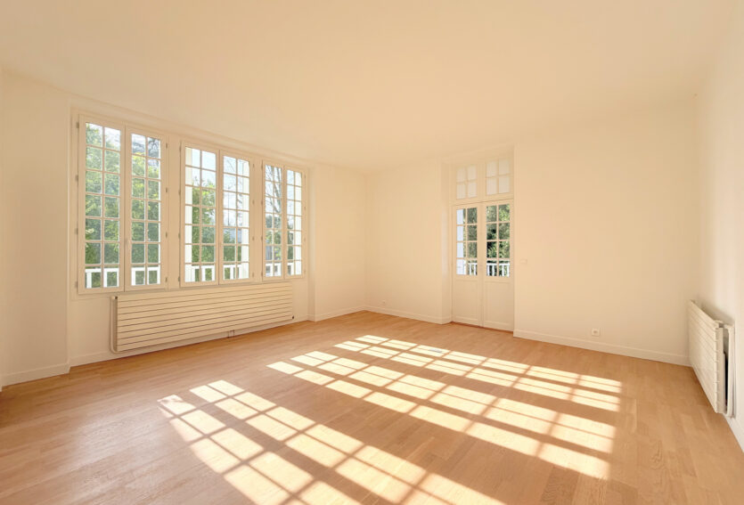 Demeure de 412 m2 habitables, parcelle de 3 000 m2 Parc de la Malmaison