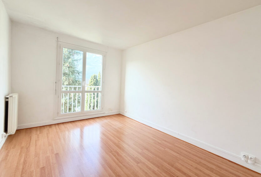 Lumineux 3 pièces – 63 m2 – 3e et dernier étage – Cave et parking